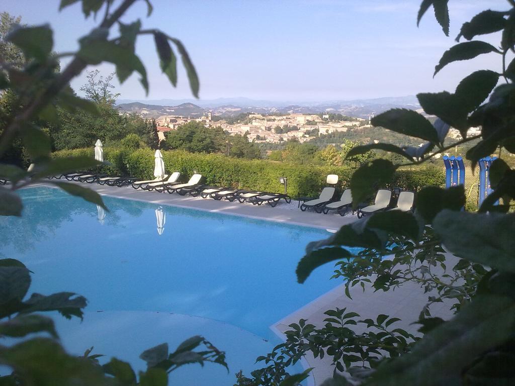 Camping Pineta Urbino Exterior photo